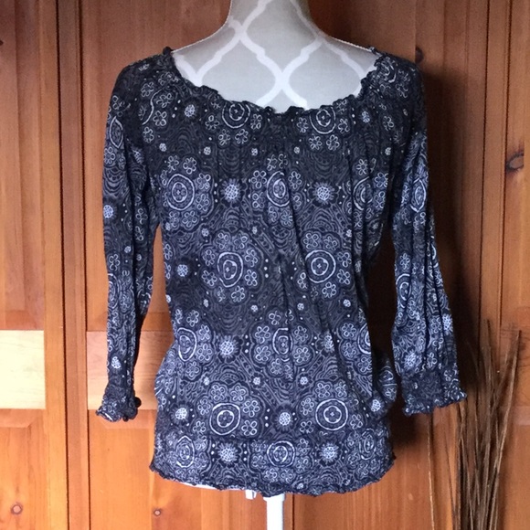 Light Boho Top - Picture 2 of 3